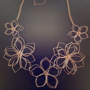 Torrid rosegold metal statement necklace